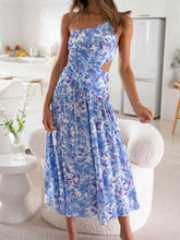 Laden Sie das Bild in den Galerie-Viewer, Sleeveless Backless Hemline Open Dress