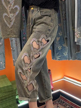 Load image into Gallery viewer, Loose Vintage Distressed Hollow-Out Embellished Jeans