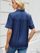 Load image into Gallery viewer, Relaxed Fit Short-Sleeve Denim-Look Shirt