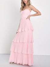 Carregar imagem no visualizador da galeria, Delicate Ruched Off-The-Shoulder Tiered Maxi Dress