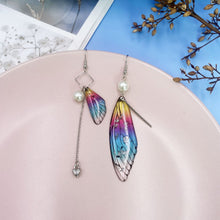 Carregar imagem no visualizador da galeria, Butterfly Wing Rainbow Gold Foil Cicada Wing Tassel Earrings