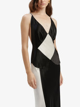 Load image into Gallery viewer, Black Ivory Contrast Maxi Dress