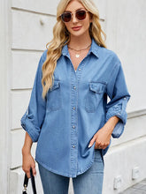 Carica l&#39;immagine nel visualizzatore di Gallery, Adjustable Sleeve Loose Denim Shirt