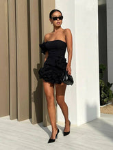 Carregar imagem no visualizador da galeria, Flounced Bottom One Shoulder Bustier Dress