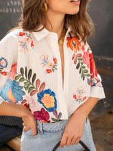 Load image into Gallery viewer, Carla Floral Print Short-Sleeved Shirt