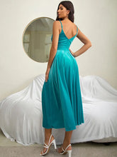 Load image into Gallery viewer, Vintage Velvet Backless Gown