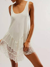 Carica l&#39;immagine nel visualizzatore di Gallery, Lace Flowy Mini Dress &amp; Teddy Sweater