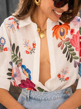 Load image into Gallery viewer, Carla Floral Print Short-Sleeved Shirt