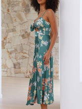 Laden Sie das Bild in den Galerie-Viewer, DREAMERS MIDI DRESS - FLORAL