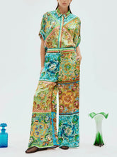 Laden Sie das Bild in den Galerie-Viewer, Special Satin Print Button Wide Leg Trousers