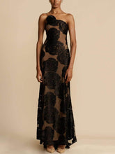 Laden Sie das Bild in den Galerie-Viewer, Rose Flower Three-Dimensional Burnt Flower Maxi Dress