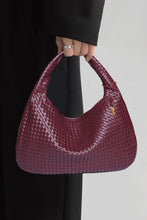 Load image into Gallery viewer, Retro Crescent Bag