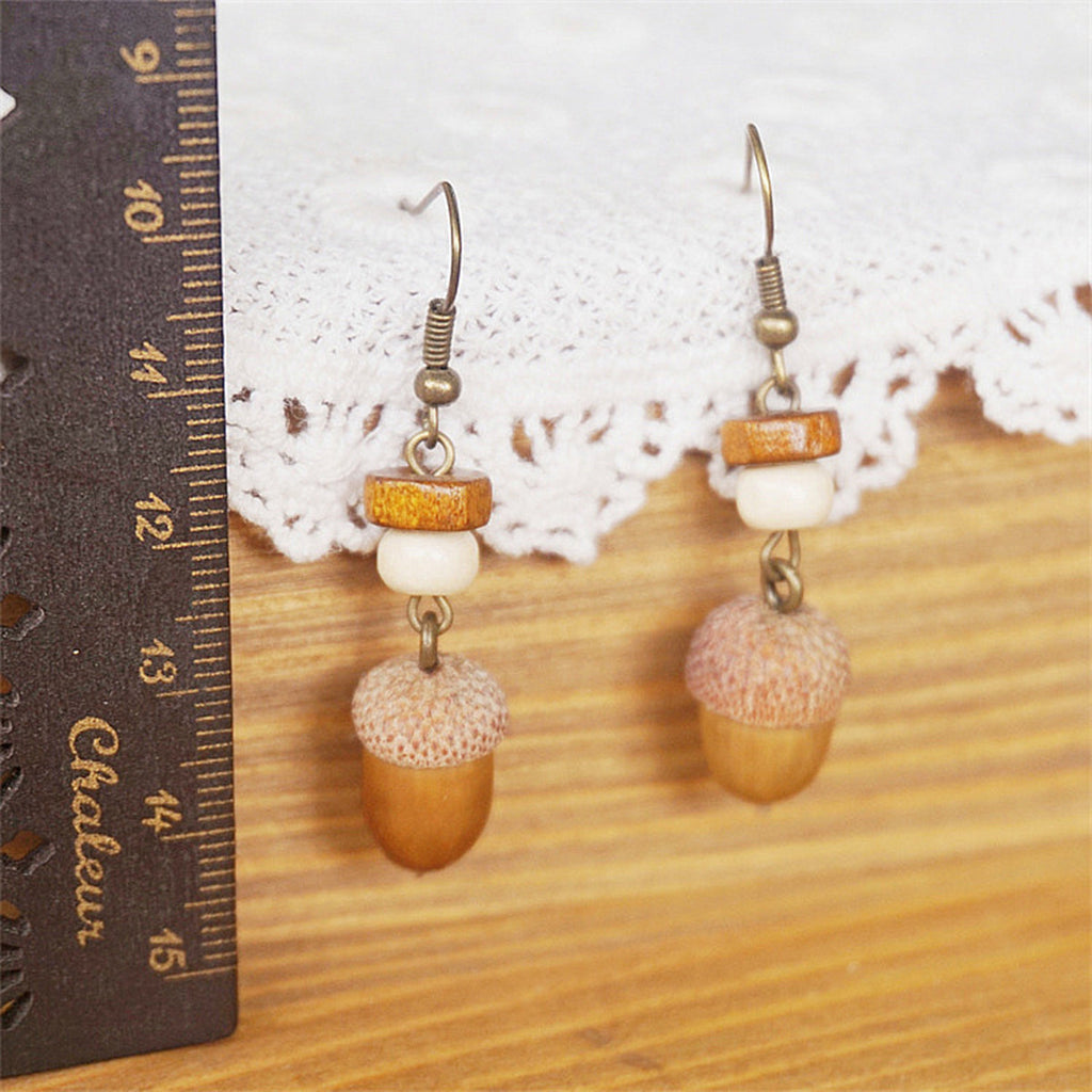 Boucles d'oreilles rétro en bois massif et fruits séchés faites à la main