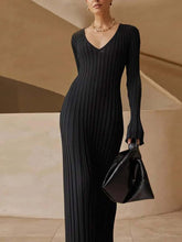 Carregar imagem no visualizador da galeria, V Neck Flounce Sleeve Pit Strip Knitting Maxi Dress