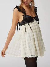 Laden Sie das Bild in den Galerie-Viewer, Sexy Backless Patchwork Lace Suspender Short Dress