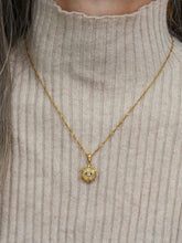 画像をギャラリービューアに読み込む, Water Wave Chain Hollow Radial Diamond Eye Pendant Necklace