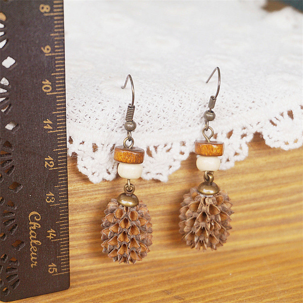 Boucles d'oreilles rétro en bois massif et fruits séchés faites à la main