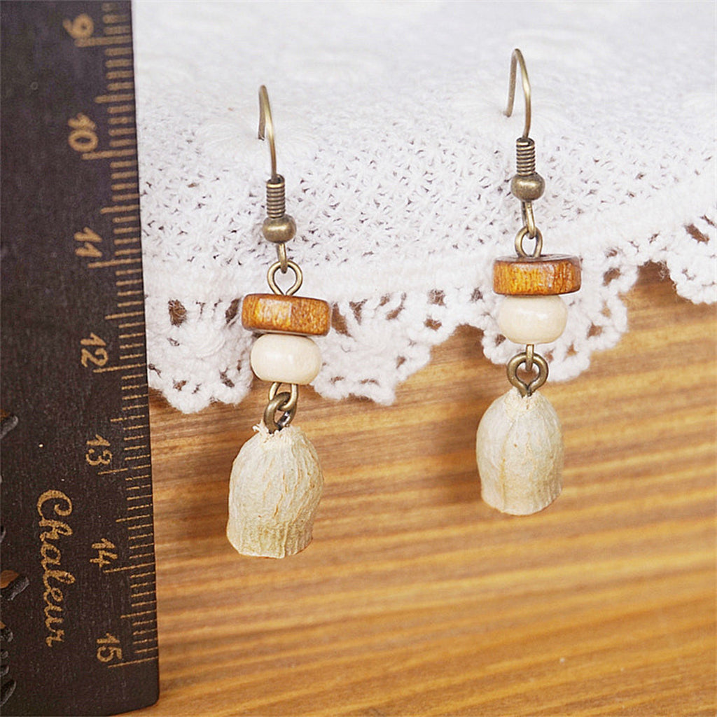 Boucles d'oreilles rétro en bois massif et fruits séchés faites à la main