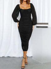 Laden Sie das Bild in den Galerie-Viewer, Mesh Pleated Long-Sleeve Midi Dress