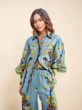 Laden Sie das Bild in den Galerie-Viewer, Unique Holiday Printed Puff Sleeve Casual Lanyard Suit