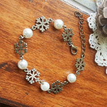 Load image into Gallery viewer, Christmas Handmade Forest Pearl Snowflake Bracelet