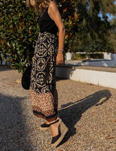 Görseli Galeri görüntüleyiciye yükleyin, Print Stitching Swing Skirt