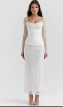 Indlæs billede til gallerivisning aikergood Rouge Off the Shoulder Maxi Dress