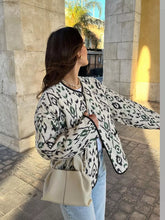 Load image into Gallery viewer, Geometric Print Quilted Thin Jacket