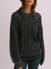 Laden Sie das Bild in den Galerie-Viewer, Round Neck Twist Long Sleeve Pullover Sweater