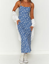 Load image into Gallery viewer, Delphine Blue Floral Midi Dress