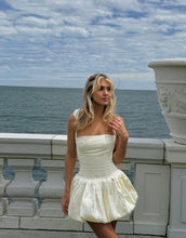 Load image into Gallery viewer, aikergood  Ibiza White Bubble Hem Lace Up Halterneck Corset