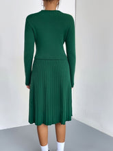 Görseli Galeri görüntüleyiciye yükleyin, A-Line Knit Sweater Skirt Set