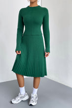 Görseli Galeri görüntüleyiciye yükleyin, A-Line Knit Sweater Skirt Set