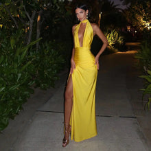 Načíst obrázek do prohlížeče Galerie, aikergood Tous Les Yeux Sont Sur Moi Backless Halter Maxi Dress