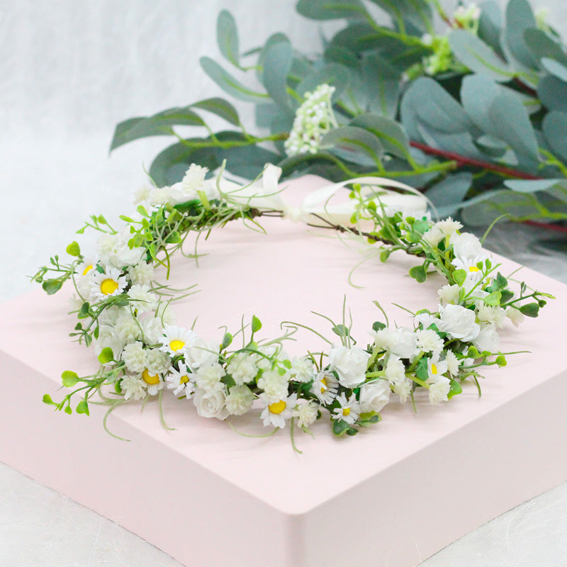 Petite couronne de fleurs de marguerite