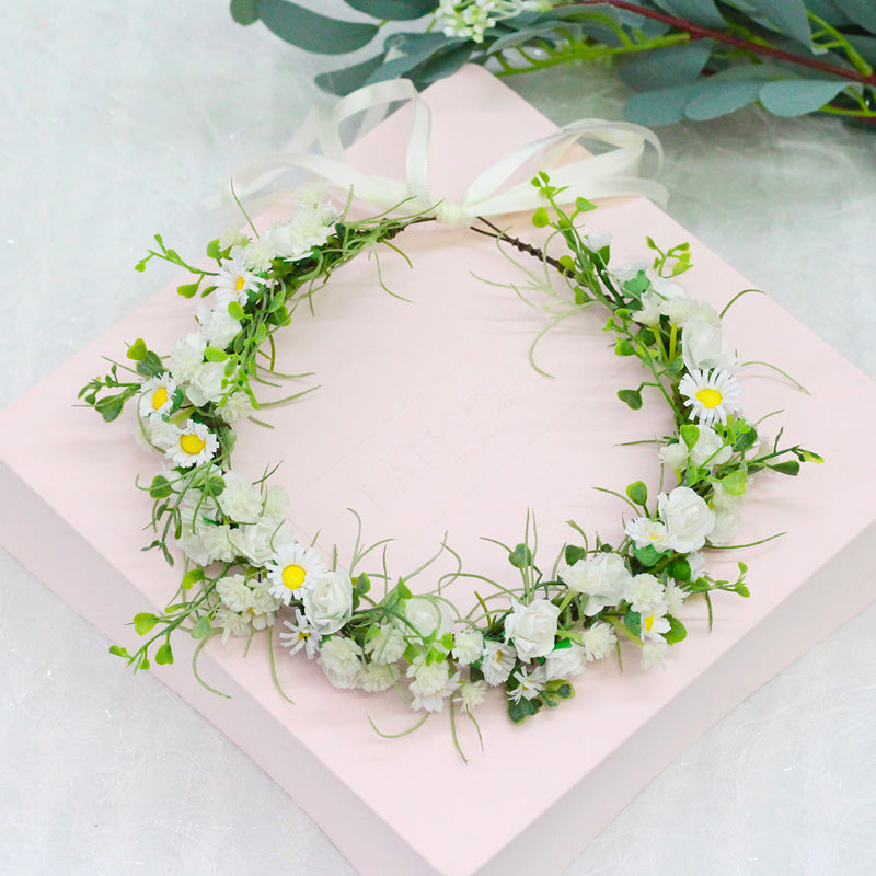 Petite couronne de fleurs de marguerite