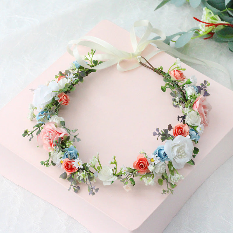 Couronne de fleurs de roses romantiques