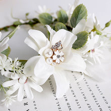 Load image into Gallery viewer, White Pearl Rhinestone Flower Crown