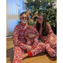 Charger l&#39;image dans la galerie, Ensembles de pyjamas assortis pour la famille à imprimé de Noël rouge et blanc