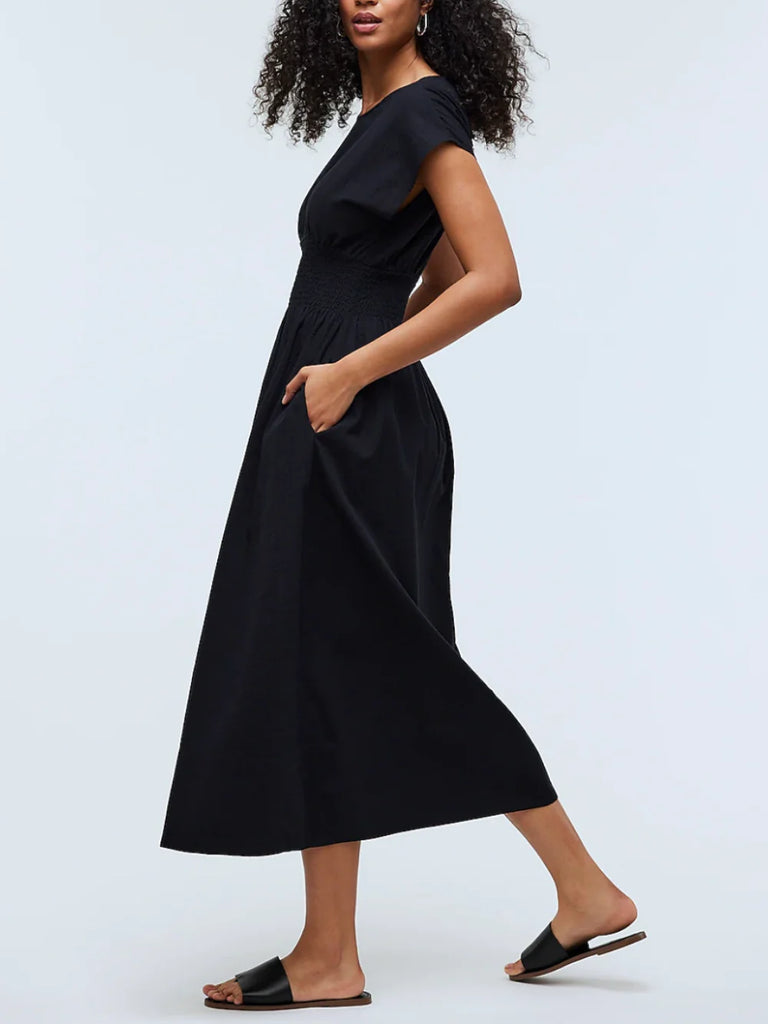 Robe mi-longue en seersucker à rayures et taille froncée