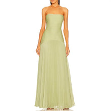 Lataa kuva Galleria-katseluun, Elegant Wrap-Breasted Pleated Maxi Dress