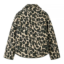 Load image into Gallery viewer, Leopard Print Quilted Jacket