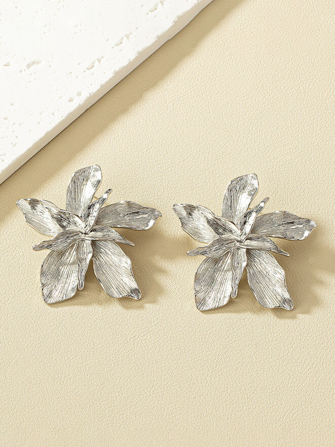 Metal Textured Flower Earrings