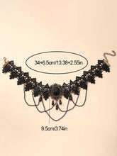 Laden Sie das Bild in den Galerie-Viewer, Dark Halloween Lace Rose Necklace