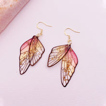 Charger l&#39;image dans la galerie, Boucles d&#39;oreilles faites main en forme d&#39;ailes de papillon 