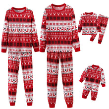 Indlæs billede til gallerivisning Red Christmas elk print Fmalily Matching Pajamas