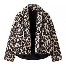 Load image into Gallery viewer, Leopard Print Quilted Jacket