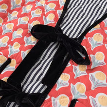 Load image into Gallery viewer, Cute Floral Print Bow Lace-Up Jacket