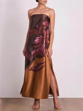 Laden Sie das Bild in den Galerie-Viewer, Stylish Contrasting Off-Shoulder Floral Print Maxi Dress