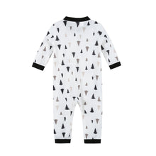 Laden Sie das Bild in den Galerie-Viewer, Holiday Family Matching Pajamas Set